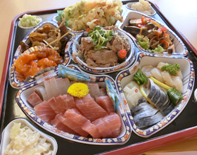 10,800円(税込)～
